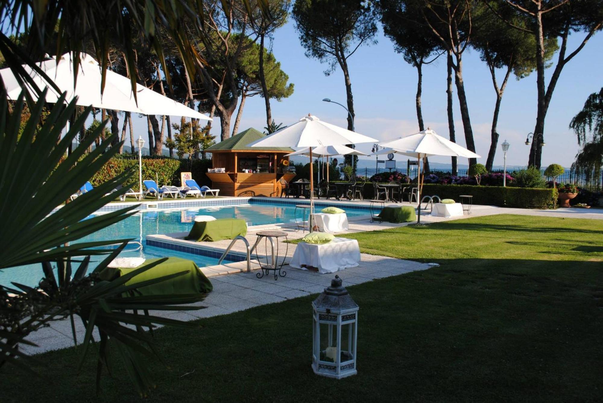 Platani Hotel Bolsena Exteriér fotografie